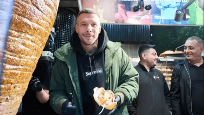 Bir dönemler Galatasaray ve Antalya’da da top koşturan Alman Milli