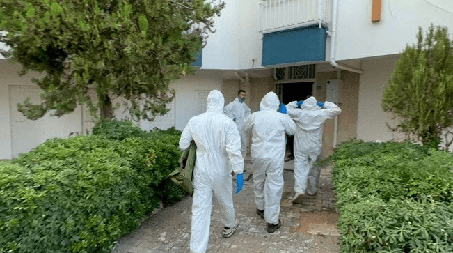 Antalya'nın Güzeloba Mahallesi'ndeki bir apartman dairesinde İran uyruklu 3 kardeş