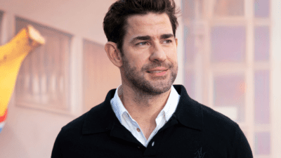 Ünlü oyuncu John Krasinski, People Dergisi tarafından '2024'ün Yaşayan En