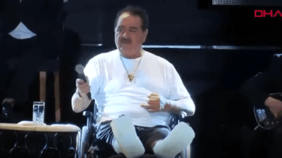 Son dönemde yaptığı açıklamalarla magazin gündeminden düşmeyen İbrahim Tatlıses, yürüme