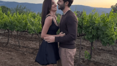 Ünlü oyuncu Hande Erçel sosyal medya hesabında yaptığı yeni paylaşımla