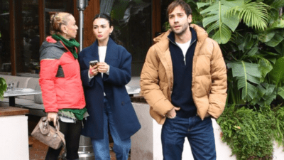 Özge Yağız, kendisi gibi oyuncu olan sevgilisi Burak Berkay Akgül