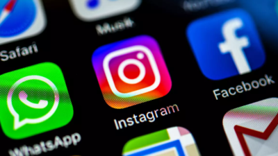  Popüler mesajlaşma uygulaması WhatsApp'ın çöktüğü iddia edildi. Kullanıcılar WhatsApp'a