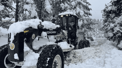 Artvin’de kar yağışı ve olumsuz hava şartları nedeniyle Şavşat ilçesinde