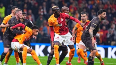 Trendyol Süper Lig'in 16. haftasında lider Galatasaray sahasında Trabzonspor'u, uzatma