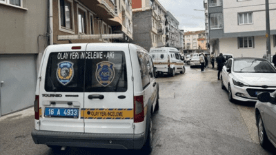 Bursa'nın Nilüfer ilçesinde cam silerken 4. kattan düşen kadın hayatını