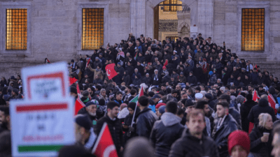 İstanbul yeni yılın ilk sabahında anlamlı bir buluşmaya ev sahipliği