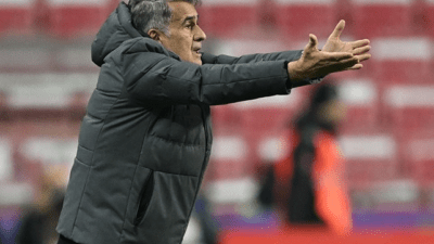 Trabzonspor Teknik Direktörü Şenol Güneş'in, Galatasaray'a gitmek istediği iddia edilen