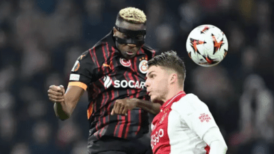 Galatasaray'ın Ajax ile oynadığı maçta sarı kart gören Victor Osimhen,