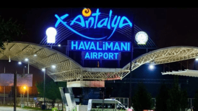 Fraport-TAV tarafından işletilen Antalya Havalimanı’nın genişletilmiş terminal binası 11 Nisan'da