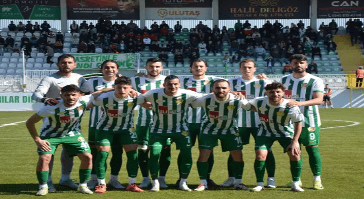 2. Lig Kırmızı Grup'ta mücadele eden Serik Spor kendi sahasında