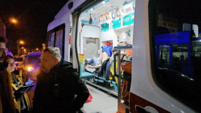 Çorum'da 23 yaşındaki genç, tanımadığı 4 kişiye "Neden bakıyorsunuz" dediği