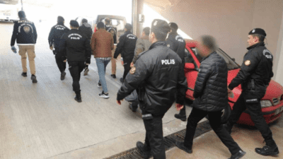 Antalya‘da, haklarında yakalama emri bulunan şahısların yakalanmasına yönelik son bir