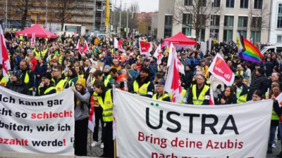 Birleşik Hizmet Sektörü Sendikası (Ver.di) ile kamu çalışanları sendikası Komba,