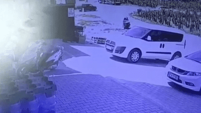 Antalya'nın Alanya ilçesinde drift atarak çevreyi rahatsız eden ve trafik