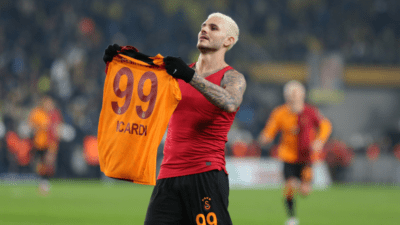 Galatasaray'da kasım ayında oynanan Tottenham maçında yaşadığı sakatlık sebebiyle sezonu