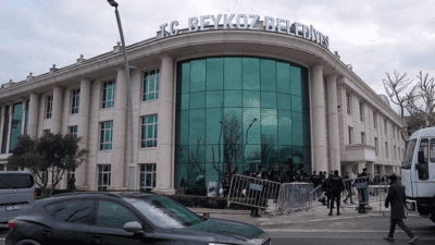 Beykoz Belediye Başkan Yardımcısı Fidan Gül gözaltına alındı. Gül'ün evinde