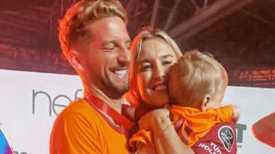 Galatasaray'ın futbolcusu Dries Mertens ile eşi Katrin Kerkhofs, oğulları Ciro'nun