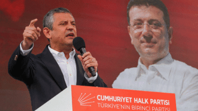 CHP Genel Başkanı Özgür Özel, CHP'nin Cumhurbaşkanı Adayı Ekrem İmamoğlu'nun