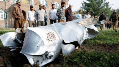 Pakistan ordusunun, Hindistan'ın 5 savaş uçağını ve 1 dronunu düşürdüğü