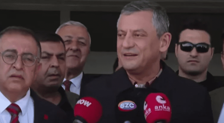 CHP'nin "Millet İradesine Sahip Çıkıyor" mitinglerinin bugünkü adresi Van. Van