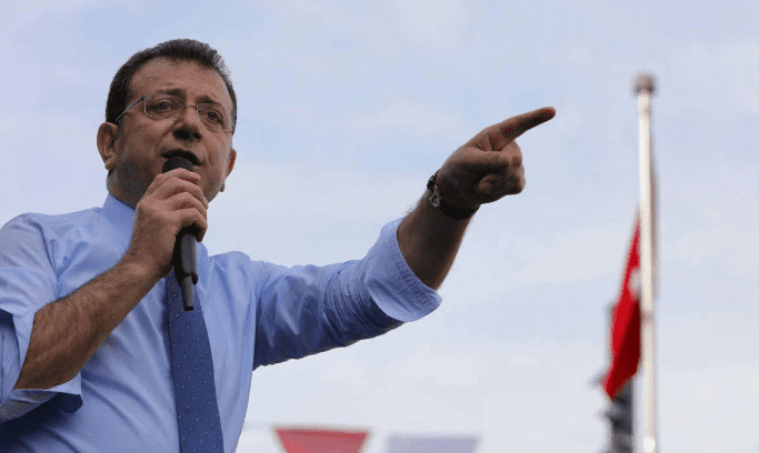 Tutuklanan İBB Başkanı Ekrem İmamoğlu, hakkında başlatılan 'kamu görevlisine hakaret'