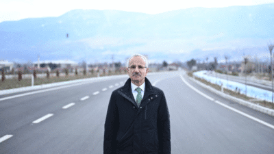 Ulaştırma ve Altyapı Bakanı Abdulkadir Uraloğlu, Melodili Yol uygulamasının Türkiye'de