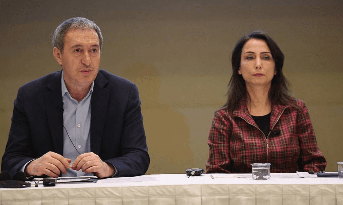 DEM Parti Eş Genel Başkanları Tülay Hatimoğulları ve Tuncer Bakırhan,