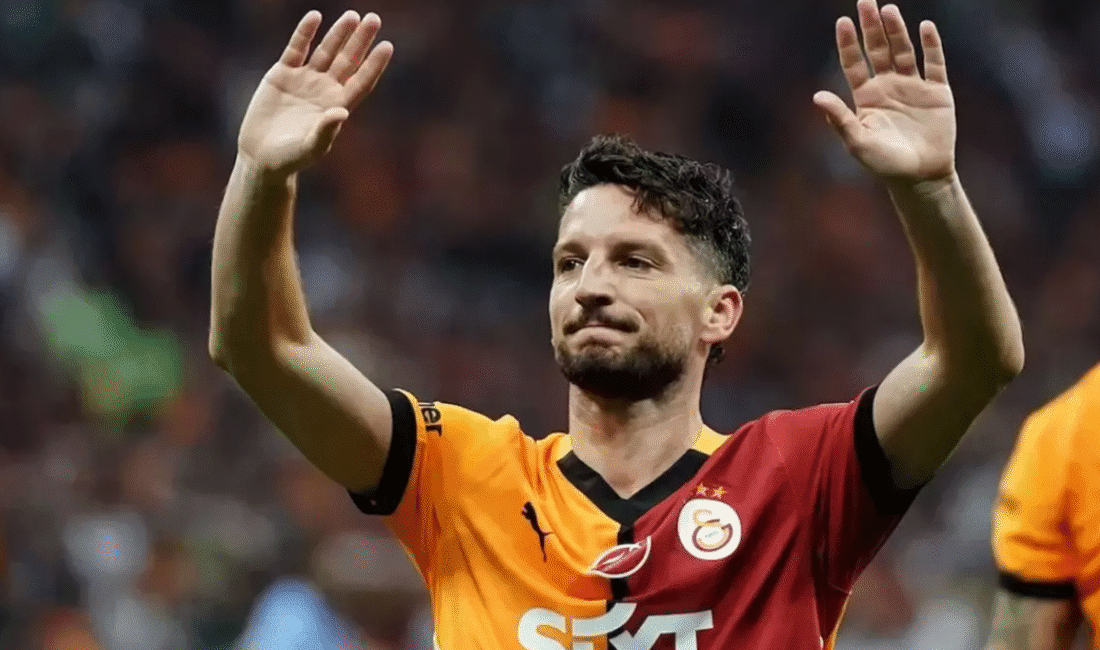 Transfer çalışmalarını sürdüren Galatasaray'da Dries Mertens'in yerine düşünülen ilk isim