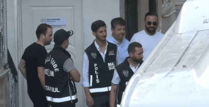 İBB'ye yönelik yürütülen 'yolsuzluk' soruşturması kapsamında gözaltına alınan Adana Büyükşehir