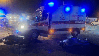 Antalya'da otomobille çarpışan motosikletin sürücüsü yaşamını yitirdi.