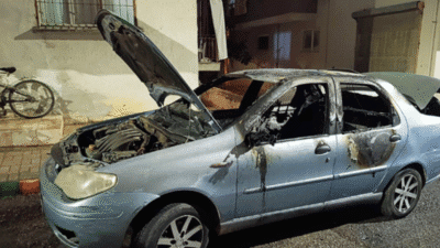 Antalya'nın Alanya ilçesinde park halindeki otomobilde çıkan yangın söndürüldü.