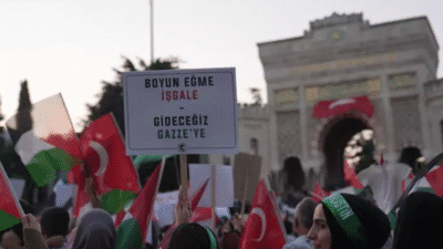 İstanbul’da, Filistin’e Destek Platformu tarafından İsrail'in Gazze'de sürdürdüğü saldırılara ve