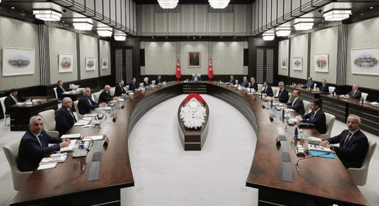 Cumhurbaşkanlığı Kabinesi bugün toplanacak. Kabinenin ana gündemi Erdoğan'ın ABD Başkanı