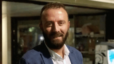 Antalya'da restoran işleten Haluk Altın (45), saatin geç olduğunu söyleyerek