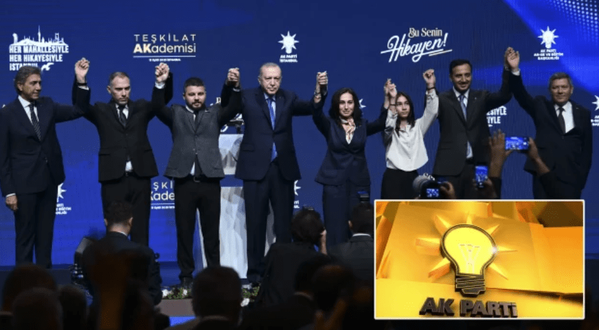 CHP ve farklı partilerden AK Parti’ye geçişler hız kesmiyor. Gazeteci