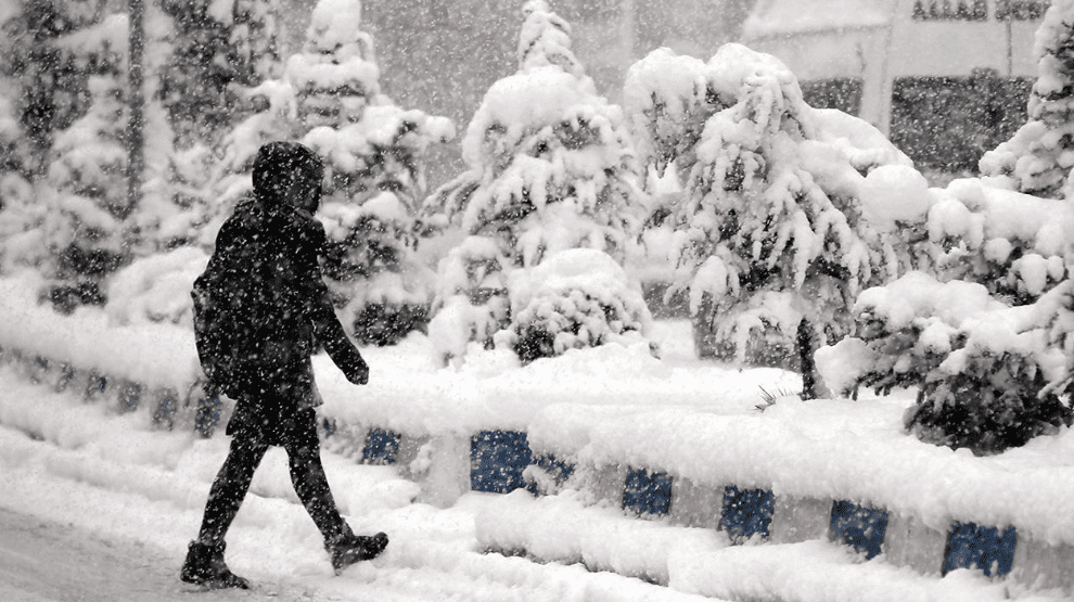 Hava sıcaklıkları yurdun kuzey, iç ve doğu kesimlerinde hissedilir derecede