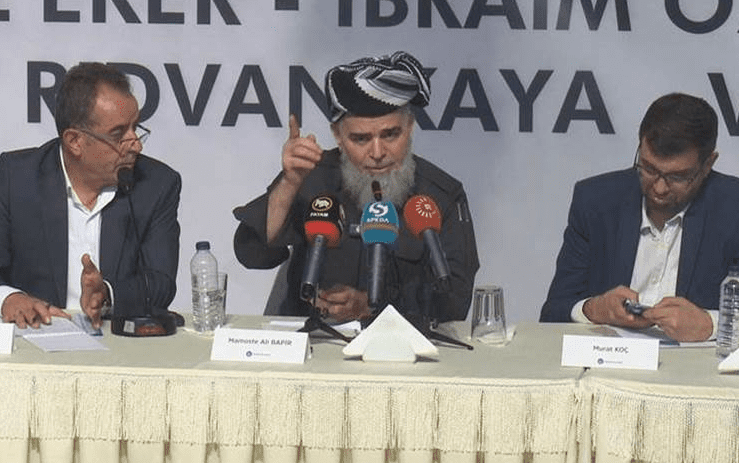 Diyarbakır’dan çözüm süreci çağrısı: Tek elle alkış çalınmaz Kürdistan Adalet Topluluğu (Komel) Başkanı Ali Bapir, Diyarbakır'da, Türkiye hükümetine