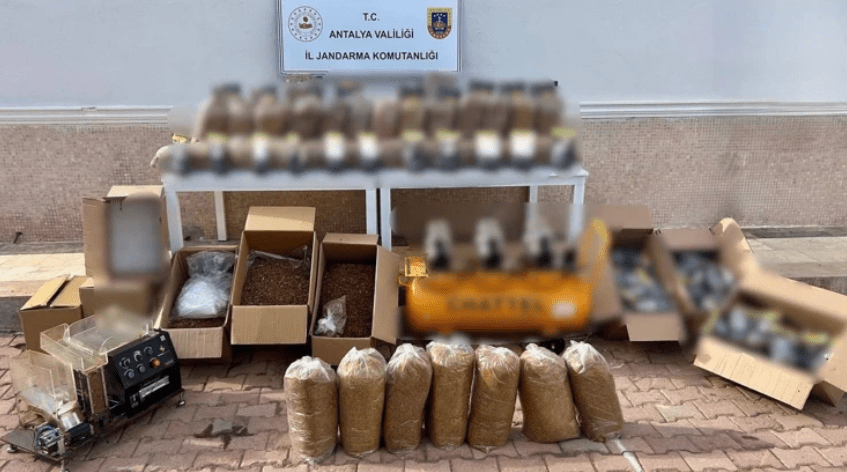 Kepez’de kaçak sigara operasyonu Kepez’de kaçak sigara operasyonu
