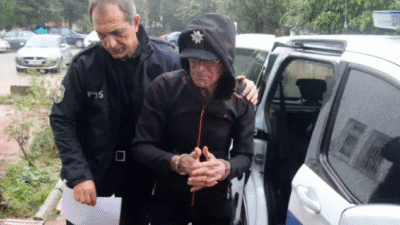 Antalya'da komşusunun kapısını yakıp, ardından çivilerle elektrikli düzenek kurarak öldürmeye