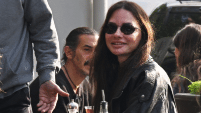 Etiler'de görüntülenen Yasemin Ergene, Prof. Dr. Karaca Başaran ile aşk