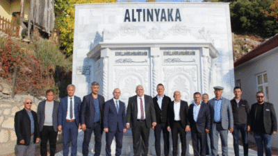 Antalya'nın Kumluca ilçesi Altınyaka Mahallesi'nde bir hayırsever tarafından yaptırılan çeşme,