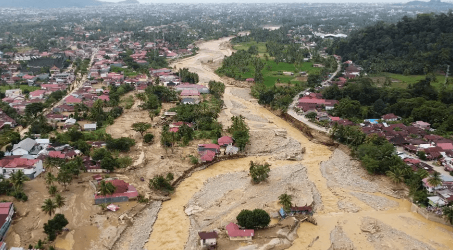 Endonezya, Sri Lanka, Tayland ve Malezya'da aşırı yağışların tetiklediği seller,