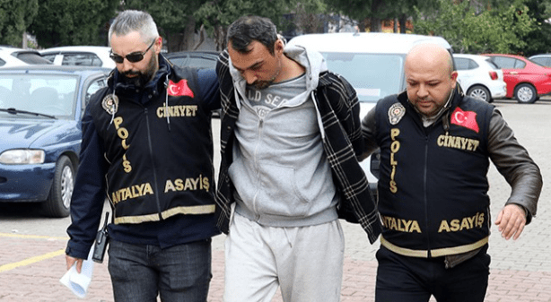 Antalya’da ölümlü kundaklama davasında istenen ceza belli oldu ANTALYA'da spot dükkanını ateşe vererek 2 kişinin ölümüne, 2 kişinin