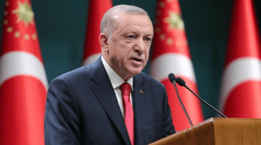Erdoğan: TİSK asgari ücrette elini taşın altına koysun TİSK 29. Olağan Genel Kurulu'nda açıklamalarda bulunan Cumhurbaşkanı Recep Tayyip