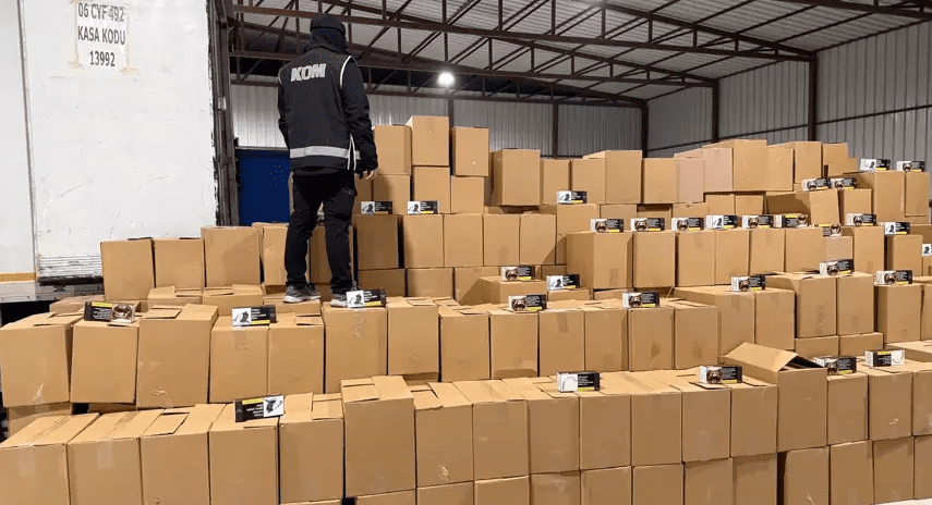 Antalya'da son bir haftada kaçakçılık operasyonlarında 38 şüpheli yakalandı