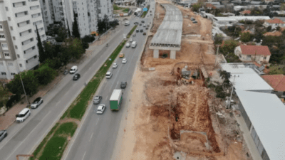 Antalya'da 4 köprülü kavşak projesinden biri olan Uncalı Köprülü Kavşağı'nda