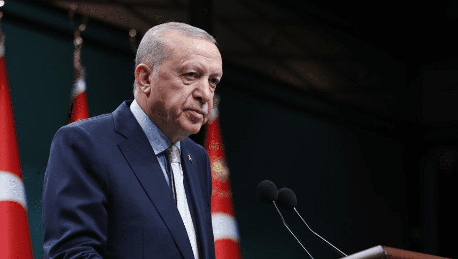Cumhurbaşkanı Erdoğan: Türkiye’nin F-35 uçaklarını teslim alması ve programa yeniden dahil edilmesi önemli ve gerekli Cumhurbaşkanı Recep Tayyip Erdoğan, Türkiye'nin F-35 programına tekrar dahil edilmesi