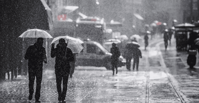 13 Ocak'a ilişkin güncel hava durumu raporları, günlük planlarını şekillendirmek