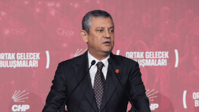 Özgür Özel, depremzede bir vatandaşın ‘beni tehdit ederek oy aldılar’